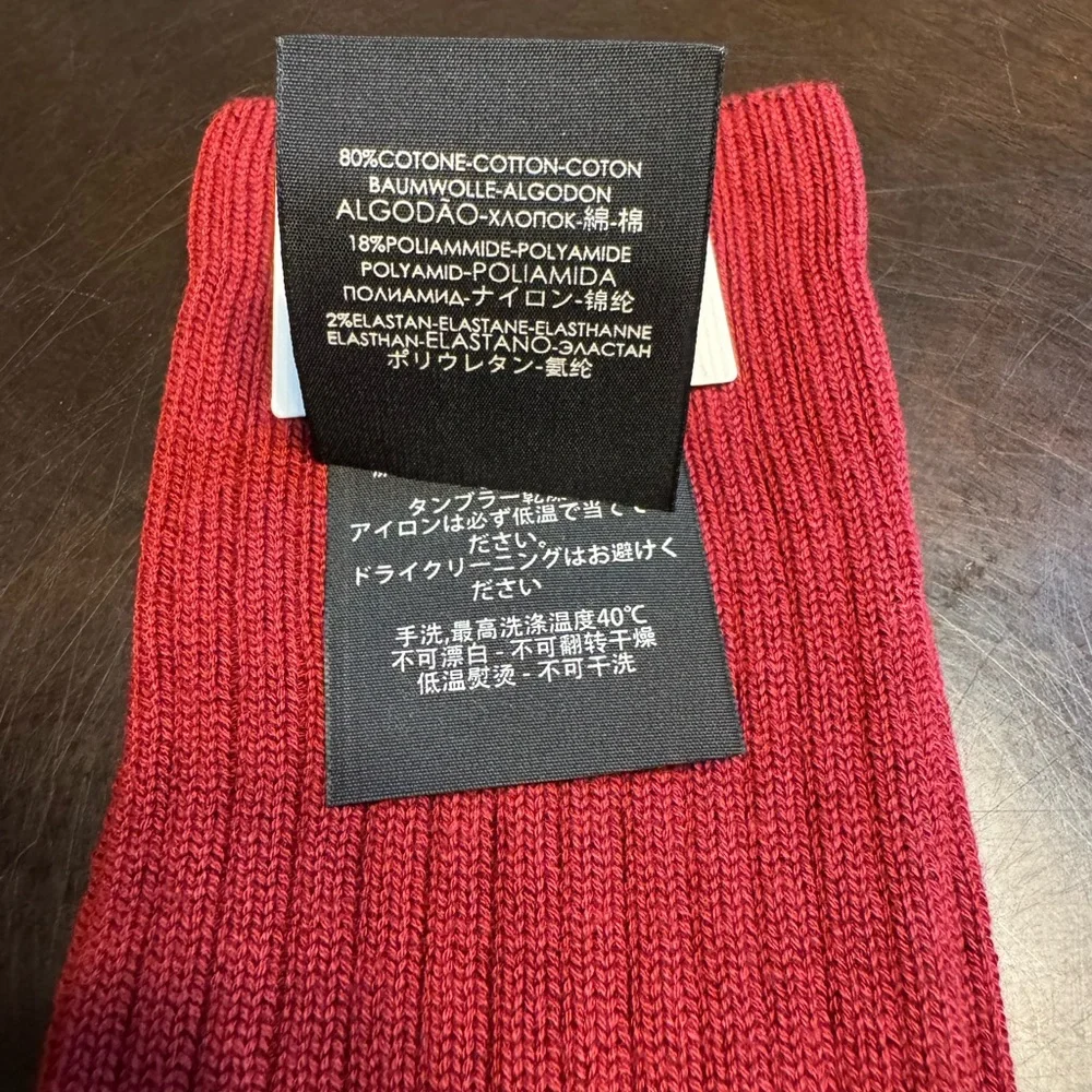New Authentic Gucci GG Supreme Logo Navy Red Socks Size L